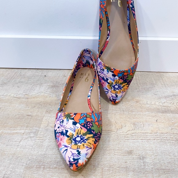 Floral Print Pointed Toe Flats from Mix No.6 size 7 - Picture 3 of 9